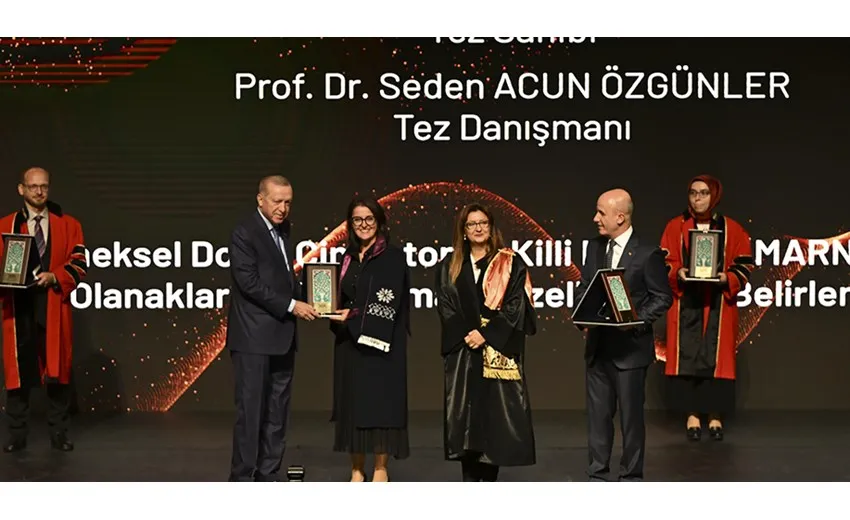 ETÜ’lü Akademisyene Cumhurbaşkanı Erdoğan’dan Üstün Başarı Ödülü