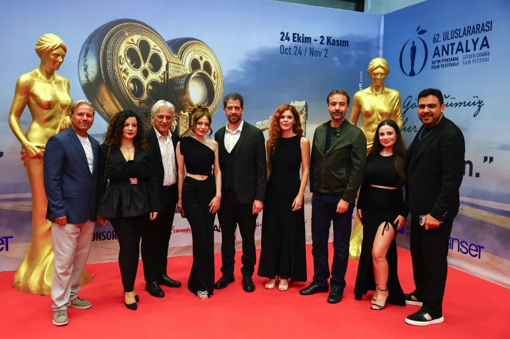 ALTIN PORTAKAL GALALARINDA     KIBRIS’TAN BİR MİSAFİR VARDI