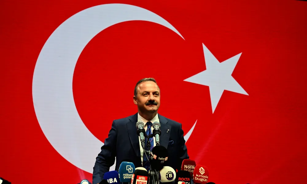 YAVUZ AĞIRALİOĞLU’NDAN 29 EKİM MESAJI