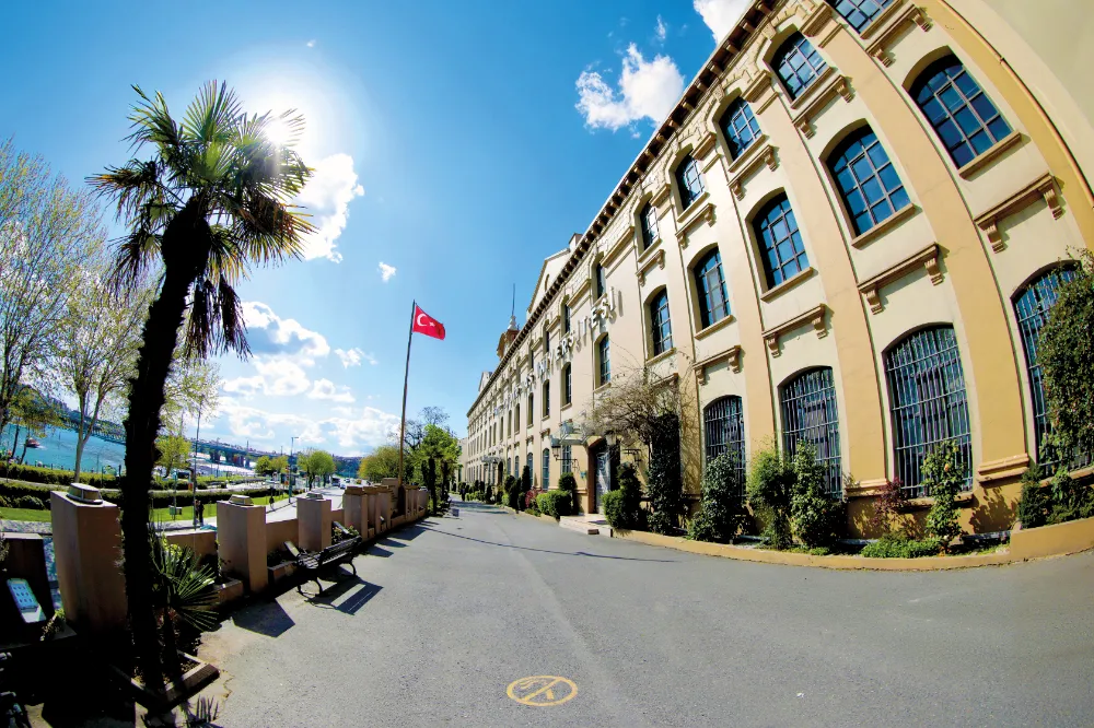Kadir Has Üniversitesi, Dünyanın En İyi 800 Üniversitesi Arasında   