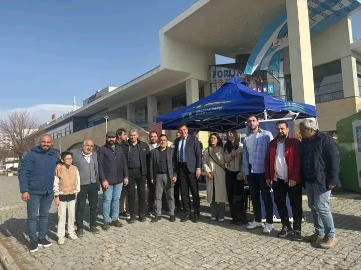 ANAHTAR PARTİ ERZURUM’DA DALGA DALGA YAYILIYOR