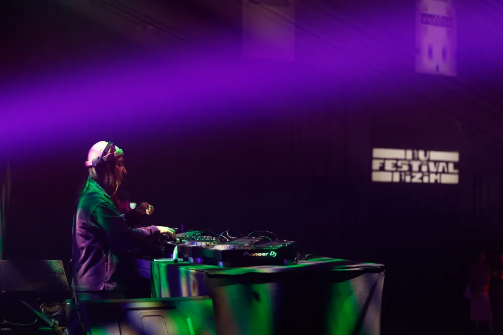 İstanbul’un müzik buluşması “Bu Festival Bizim” tüm enerjisiyle başladı 