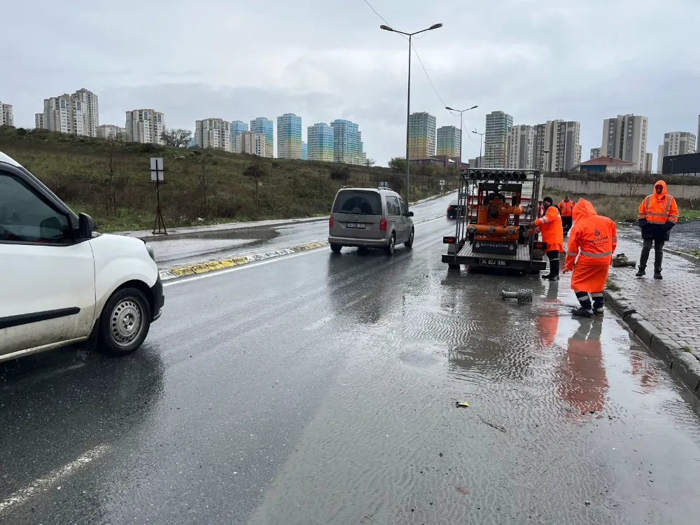 İSTANBUL’UN BAZI BÖLGELERİNDE METREKAREYE 67 KG YAĞIŞ DÜŞTÜ 