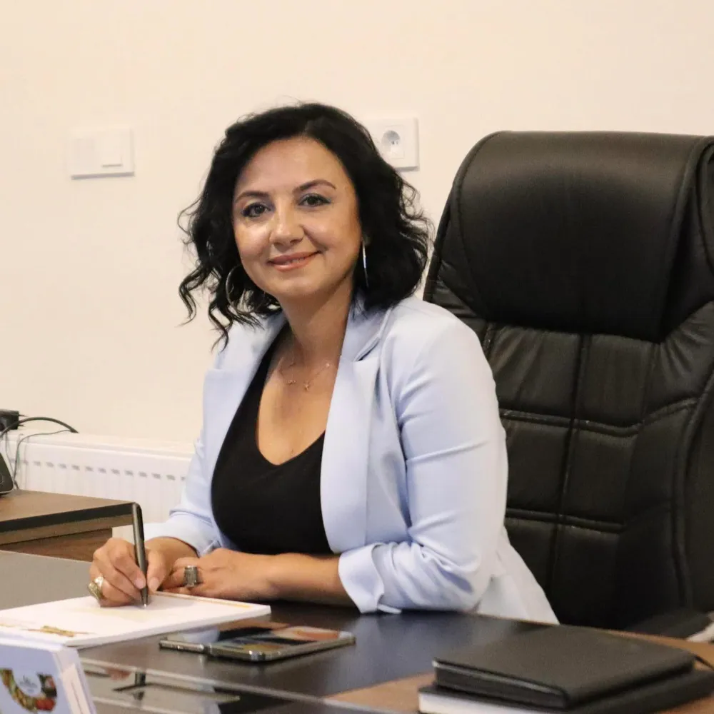 SEVGİ DEMİR COŞKUN KİMDİR?