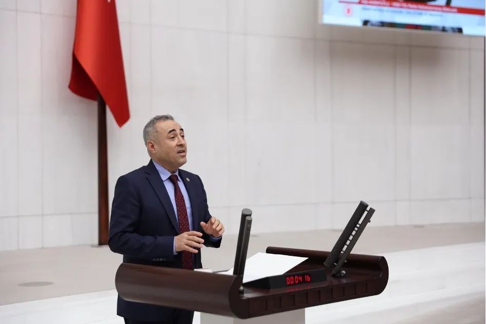 DEVA Partili Karatutlu: “Dulkadiroğlu toz toprak içinde, halk perişan’’   