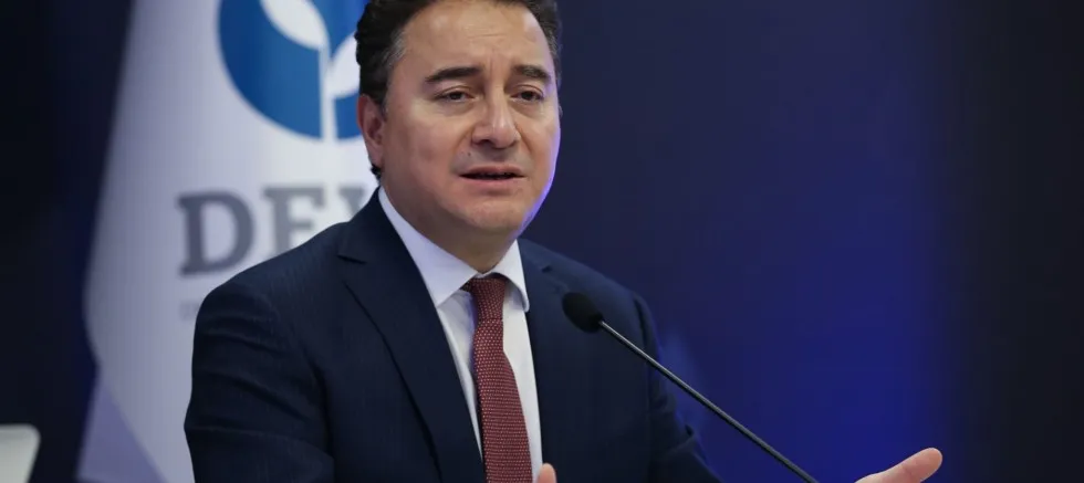 Ali Babacan: “Meclis’in Anayasa’yı kendi eliyle delmesi kabul edilebilir bir şey değil” 