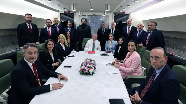 Cumhurbaşkanı Erdoğan: Yeni anayasa çalışmalarını bayramdan sonra başlatıyoruz
