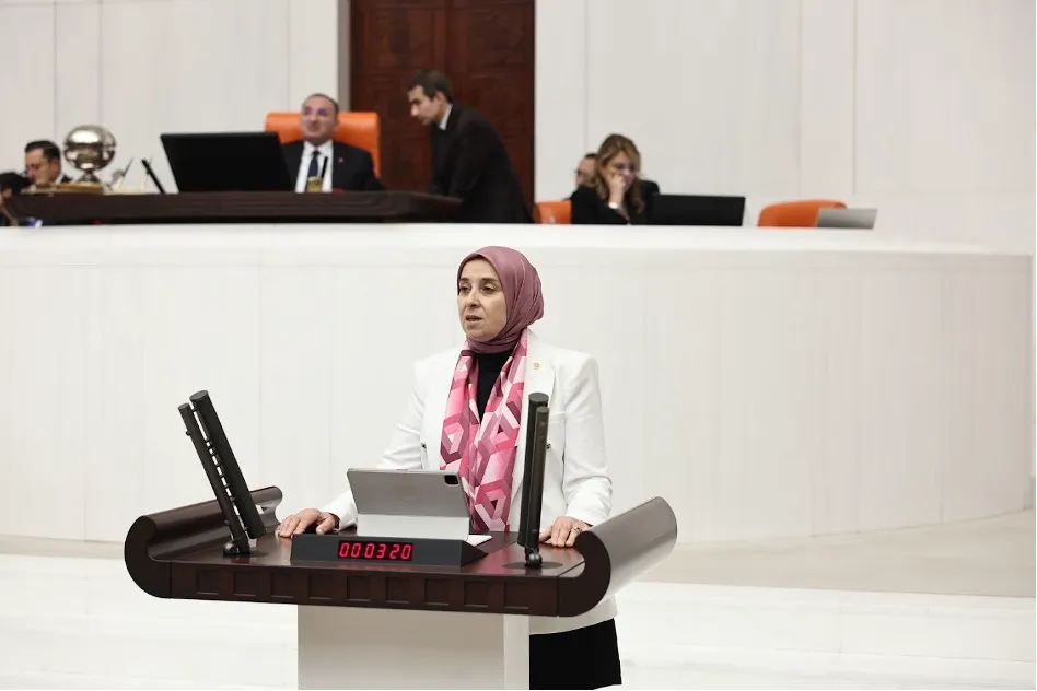 DEVA Partili Esen kürsüden seslendi: “Barış arzusu Sırrı Başkan’ın emanetidir” 