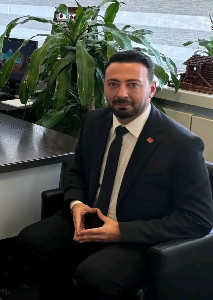 Başkan Can eş