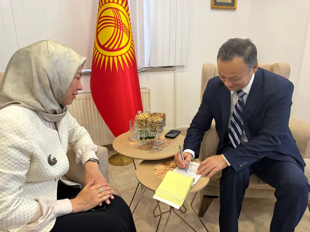 Büyükelçiler kurban vekaletlerini   Türk Kızılay’a verdi