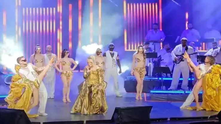 Ajda Pekkan, önceki akşam Çeşme’de sahne aldı