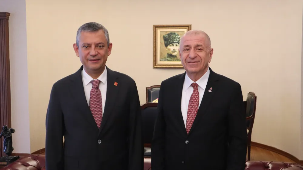 Ümit Özdağ, Özgür Özel