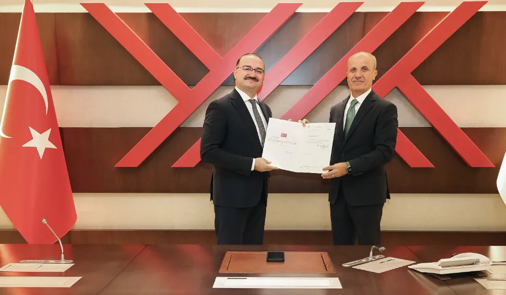 REKTÖR HACIMÜFTÜOĞLU’NDAN YÖK BAŞKANI ÖZVAR