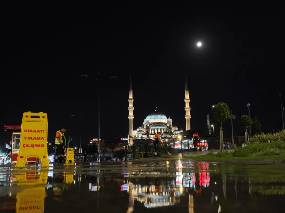 İSTANBUL HER GÜN TEMİZ BİR SABAHA UYANIYOR 