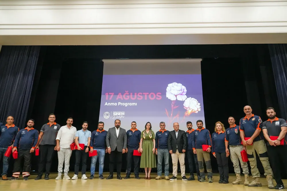 ÜSKÜDAR’DA ‘’17 AĞUSTOS ANMA PROGRAMI’’ DÜZENLENDİ 