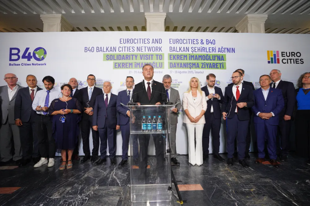 AVRUPA BELEDİYE BAŞKANLARINDAN İMAMOĞLU’NA ‘ÖZEL DEMOKRASİ ÖDÜLÜ’ 
