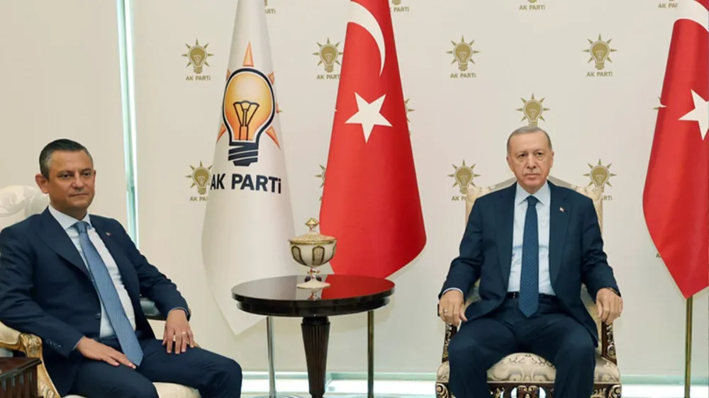 Özel