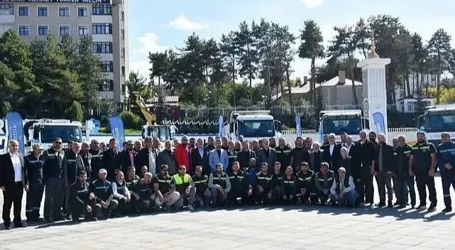 Yakutiye Belediyesi araç filosunu güçlendirdi.