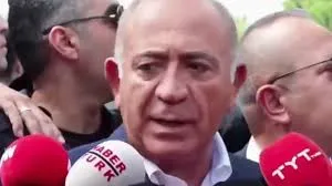 Gürsel Tekin: Şikayet edenler de, bizi önerenler de CHPli