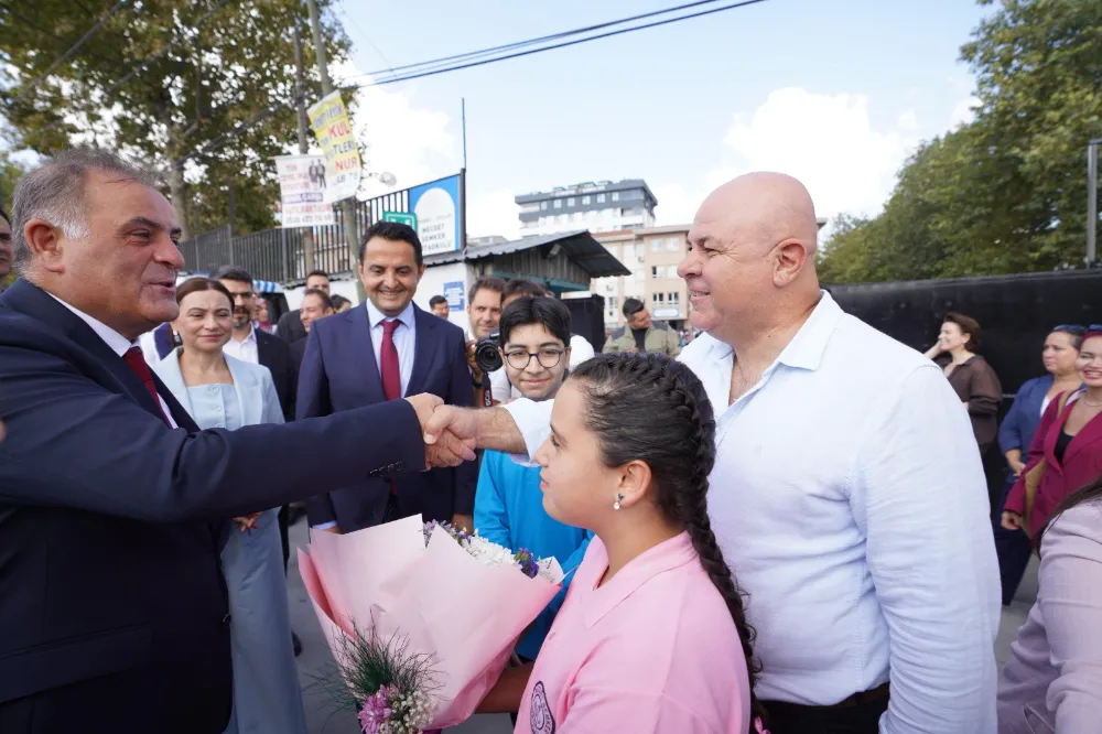 45 BİN ÖĞRENCİYE KIRTASİYE SETİ DAĞITIMI BAŞLADI 